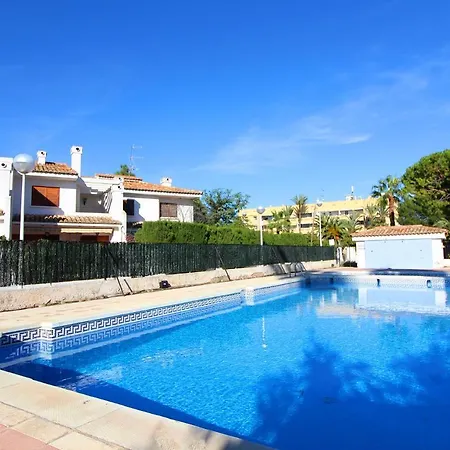 Global Properties, Adosado En La Playa Con Piscina * סגונטו