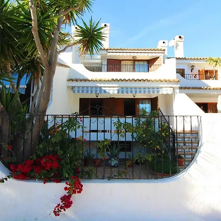 Global Properties, Adosado En La Playa Con Piscina * סגונטו